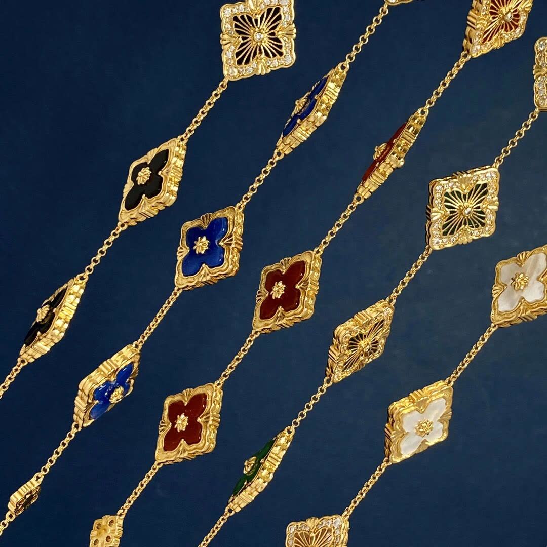 Van Cleef & Arpels Magic Alhambra Bracelet
